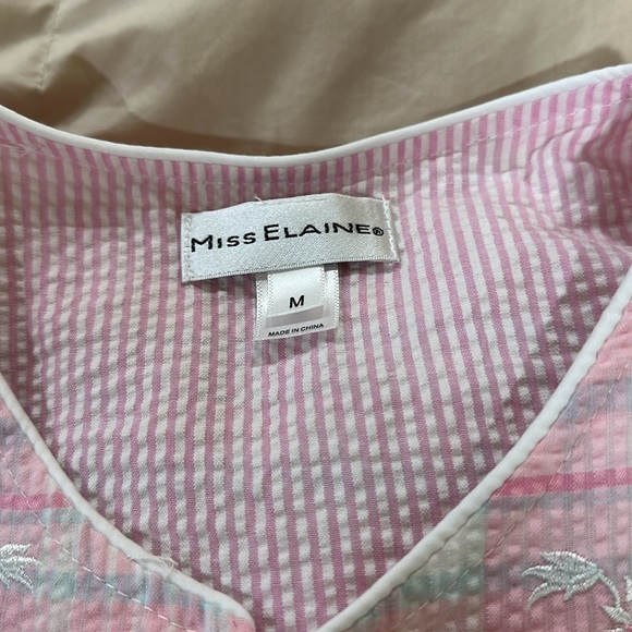 Miss Elaine M Pink Plaid snap front robe - Picture 2 of 9